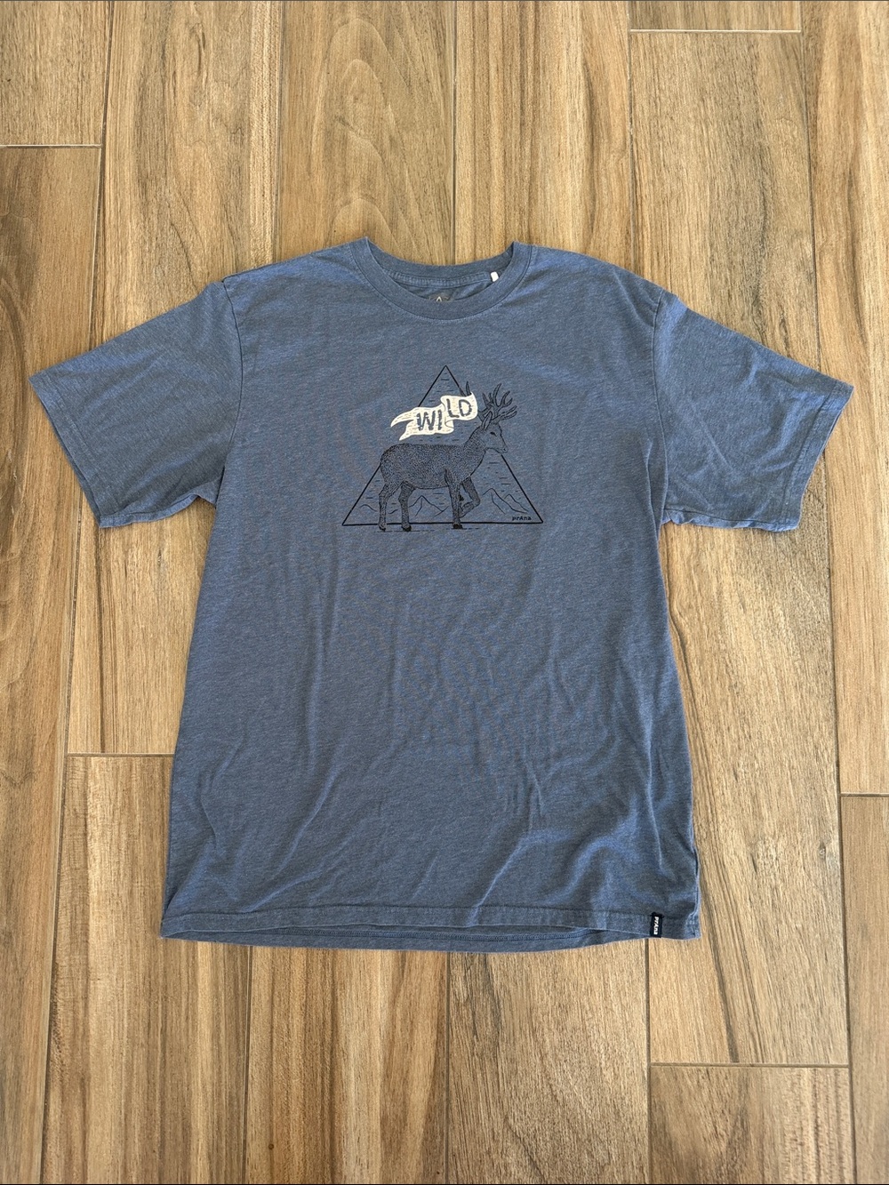 prAna Blue Graphic Buck Wild Journeyman 2 T‑Shirt. Men’s XL